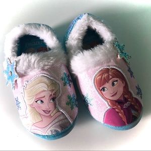 Kids 9/10 Frozen Slippers